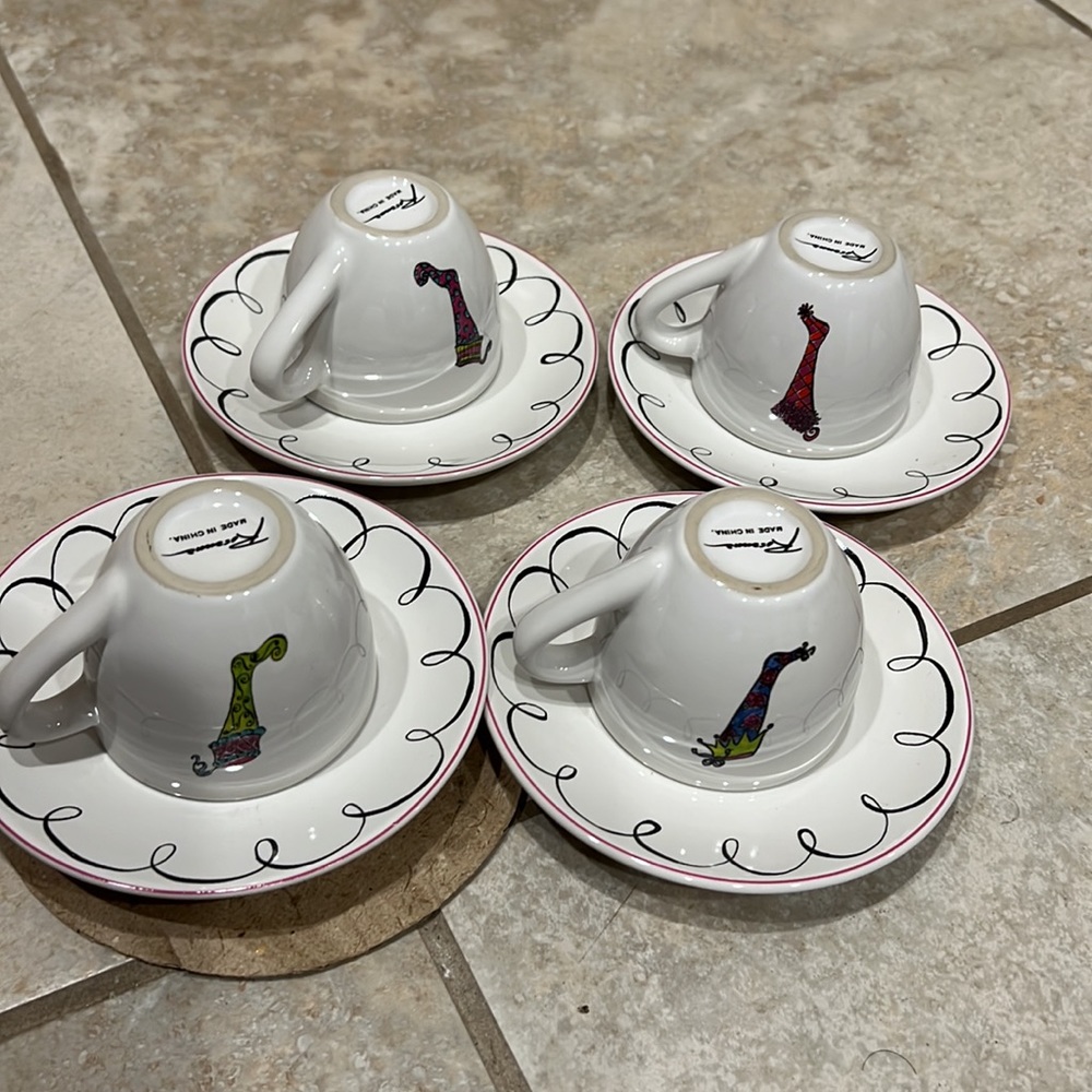 NEW Holiday set of 4 cups and sauces
